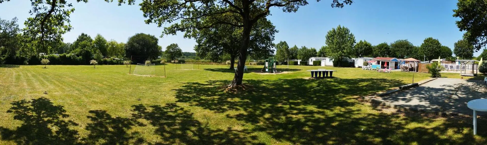 La Haut Camoël 0*,